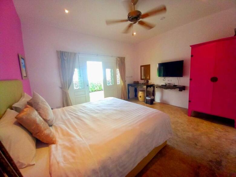 Hotel Sanae Beach Club