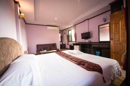 Hotel Yaithienghill Homestay