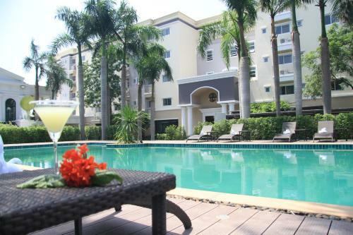 The Green View Hotel