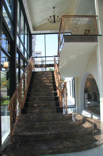 The Green View Hotel