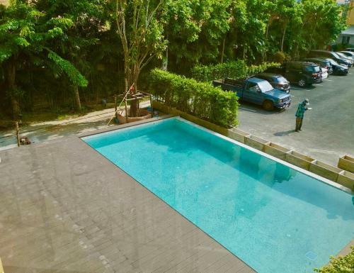 S Bangkok Hotel, Navamin
