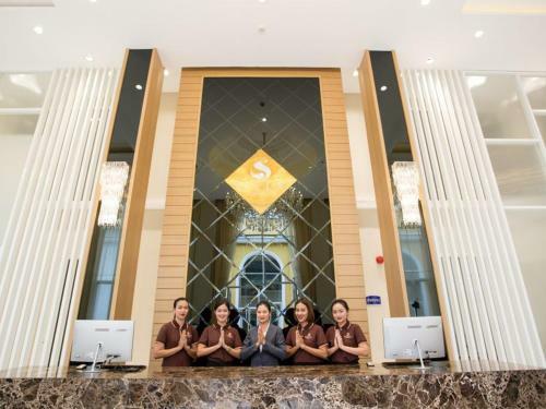 S Bangkok Hotel, Navamin