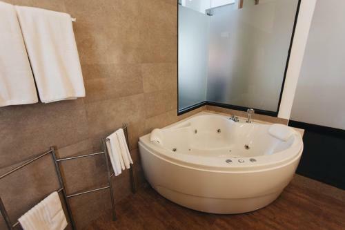 Hotel Boribot Pool Resort