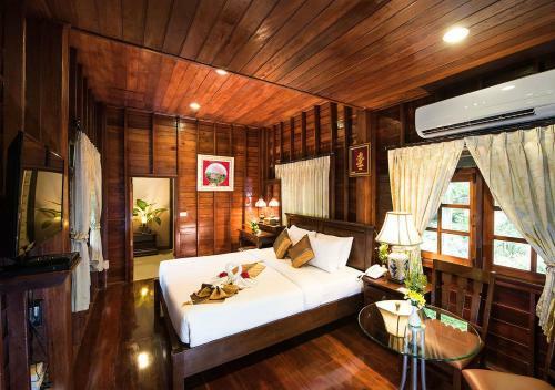 Hotel Phuwanalee Resort