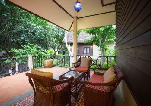 Hotel Phuwanalee Resort