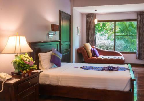 Hotel Phuwanalee Resort