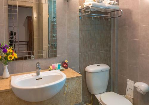 Hotel Phuwanalee Resort