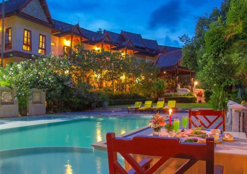 Hotel Phuwanalee Resort