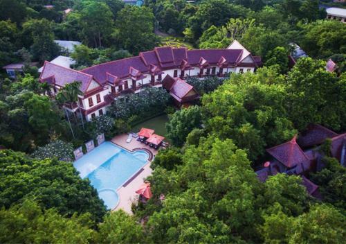 Hotel Phuwanalee Resort