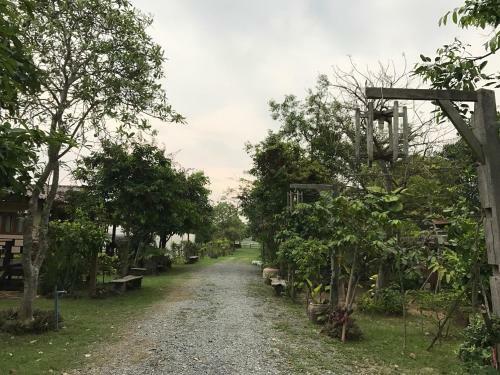 Hotel Baan Suan Rim Nam