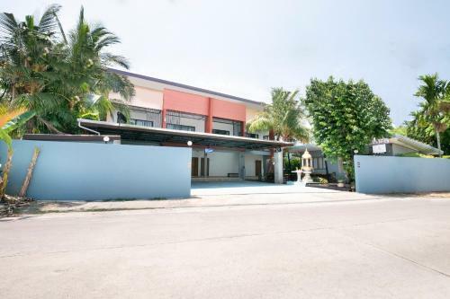 Aparthotel Oyo 732 Juthamas Hotel