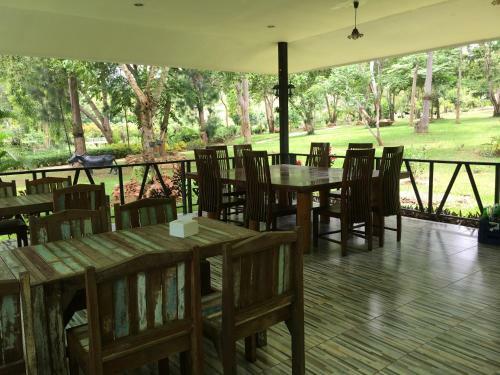 Hotel Baanraisooksangchan