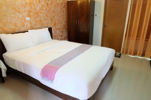 Benya Hotel