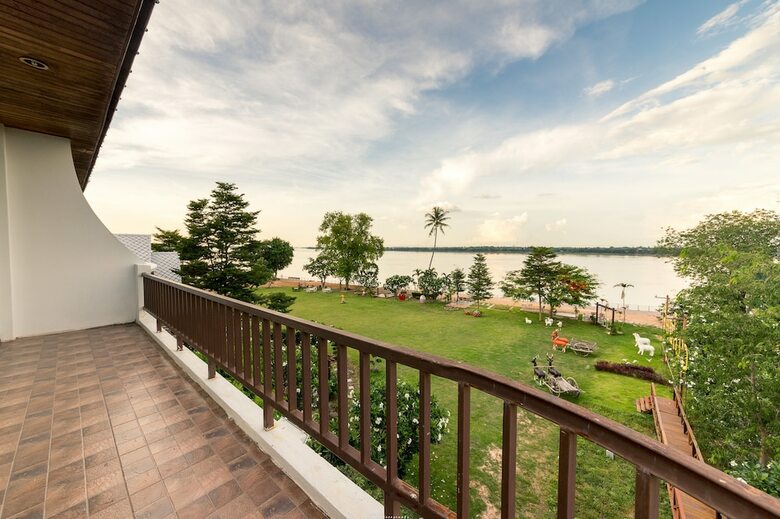 Vieng Khong Hotel