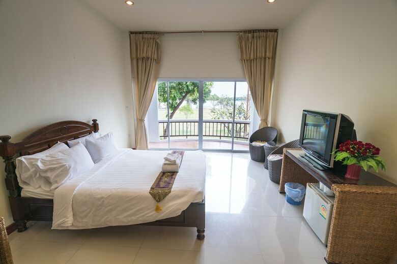 Vieng Khong Hotel