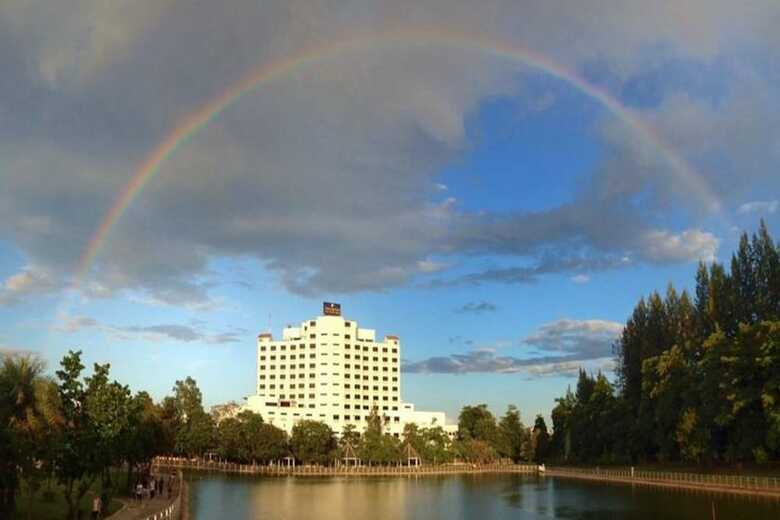 Ploy Palace Hotel