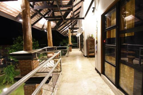Hostal Above The Sea Maesariang