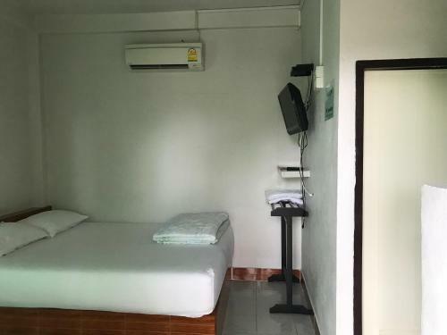 Hotel Rubtawan Sichang Resort