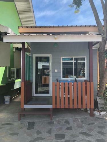 Hotel Rubtawan Sichang Resort