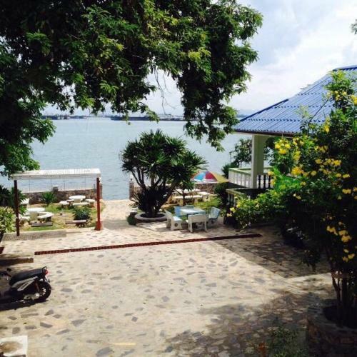 Hotel Rubtawan Sichang Resort
