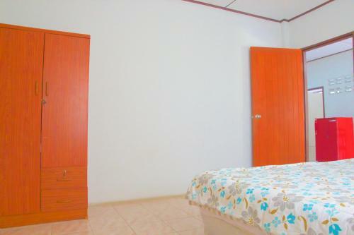 Hotel Sichang Shine Khao Resort