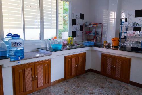 Hostal Rak Ban Kerd House