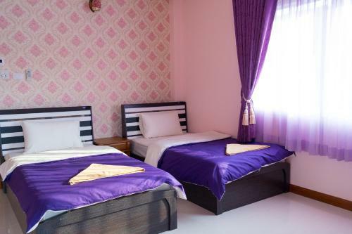Hostal Rak Ban Kerd House