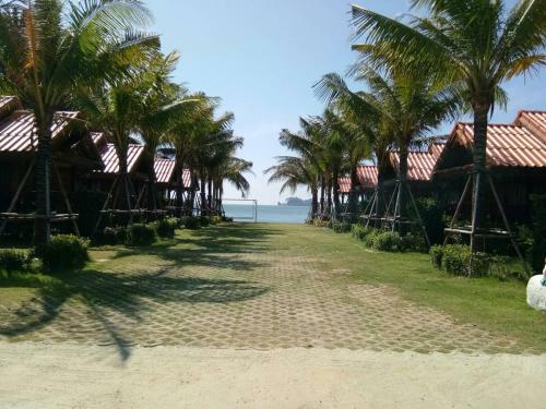 Hotel Ploenura Resort Laemsing