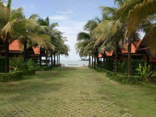 Hotel Ploenura Resort Laemsing