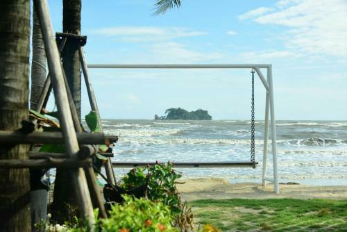 Hotel Ploenura Resort Laemsing