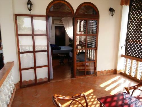 Hostal Mut Mee Garden Guest House
