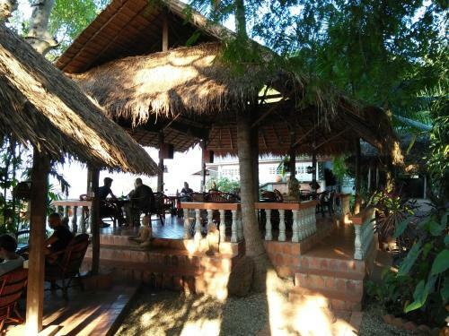 Hostal Mut Mee Garden Guest House