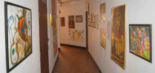 Hostal Mut Mee Garden Guest House