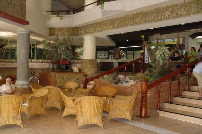 Petchkasem Grand Hotel