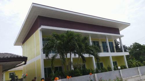 Hotel Thipburee Resort