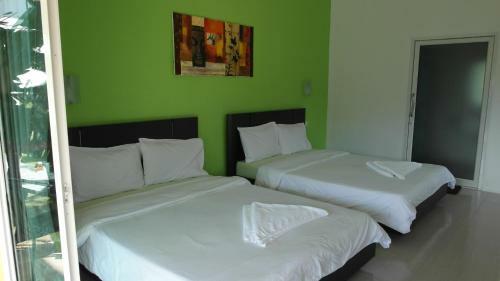 Hotel Thipburee Resort