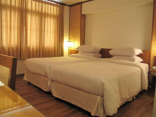 Dusit Hotel