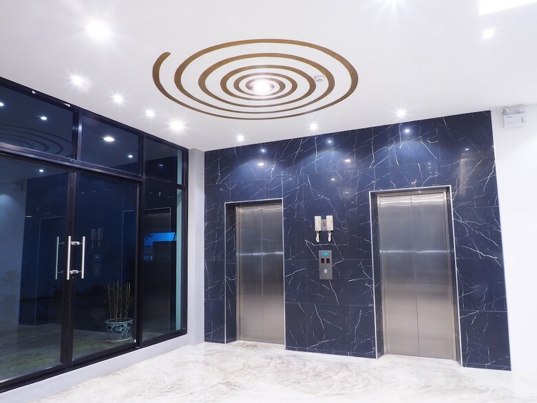 Sans Hotel