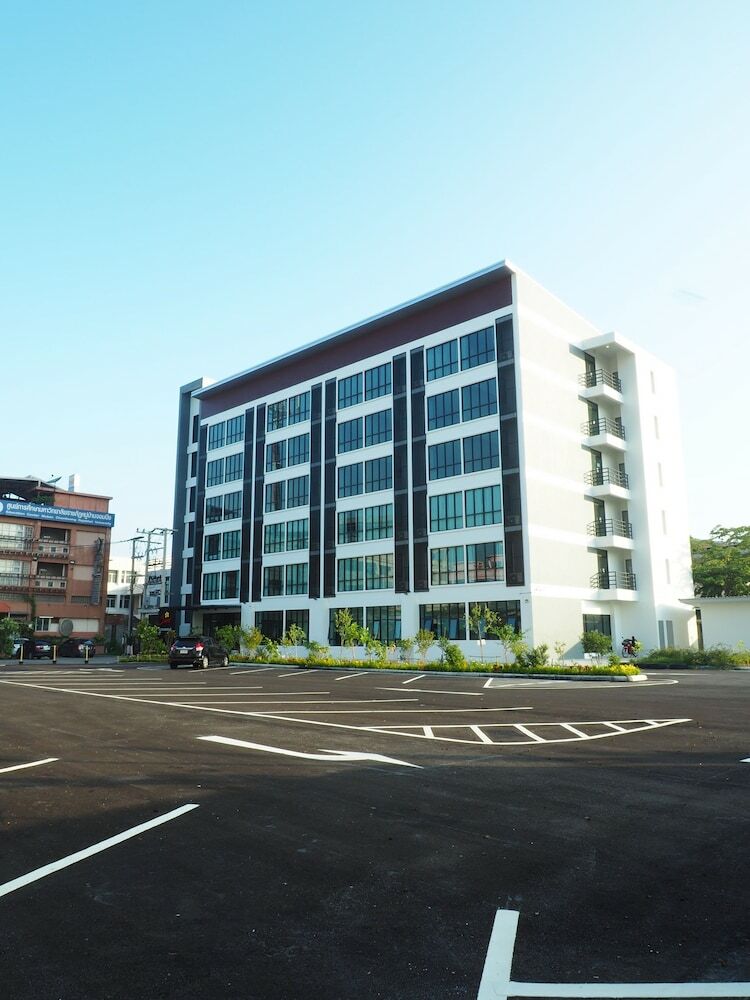 Sans Hotel