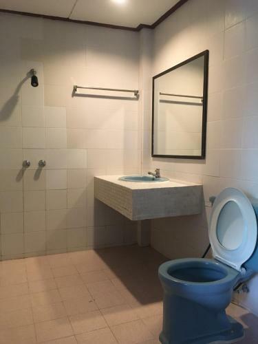 Taksin 2 Hotel