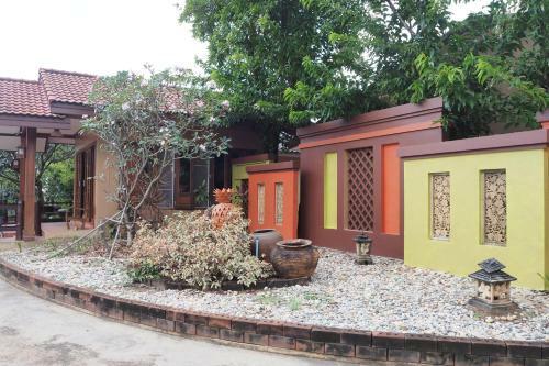 Hostal Maihom Resort 304