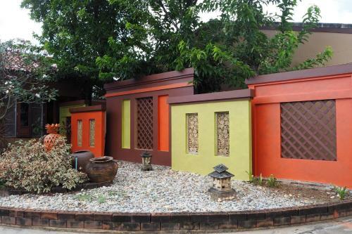 Hostal Maihom Resort 304