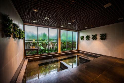 Hotel Burgundy Residence 304