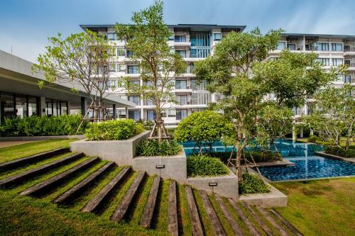 Hotel Burgundy Residence 304