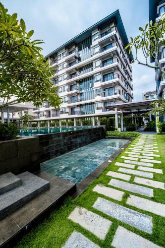 Hotel Burgundy Residence 304