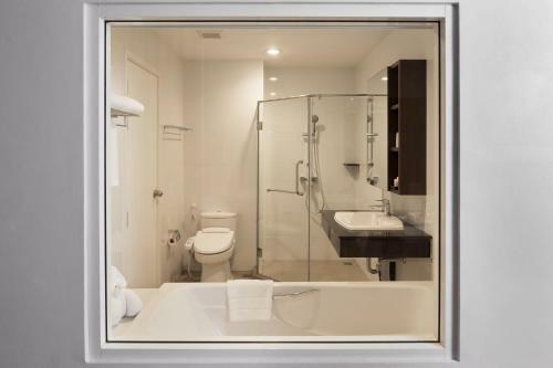 Hotel The Canal 304