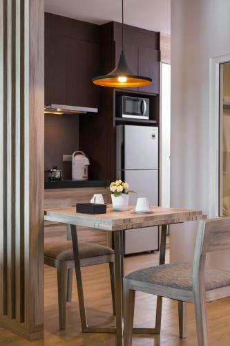 Hotel The Canal 304