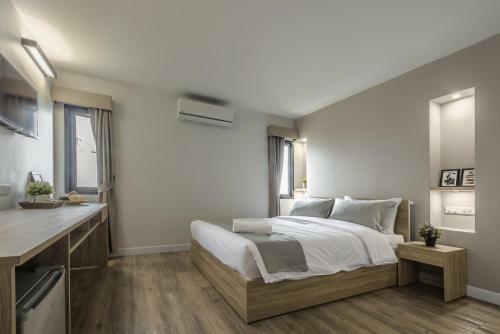 Hotel Carnation Residence