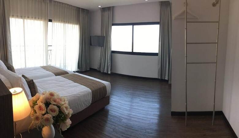 Coco View Hotel