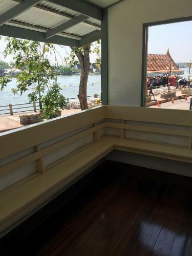 Hostal Baan Songsri